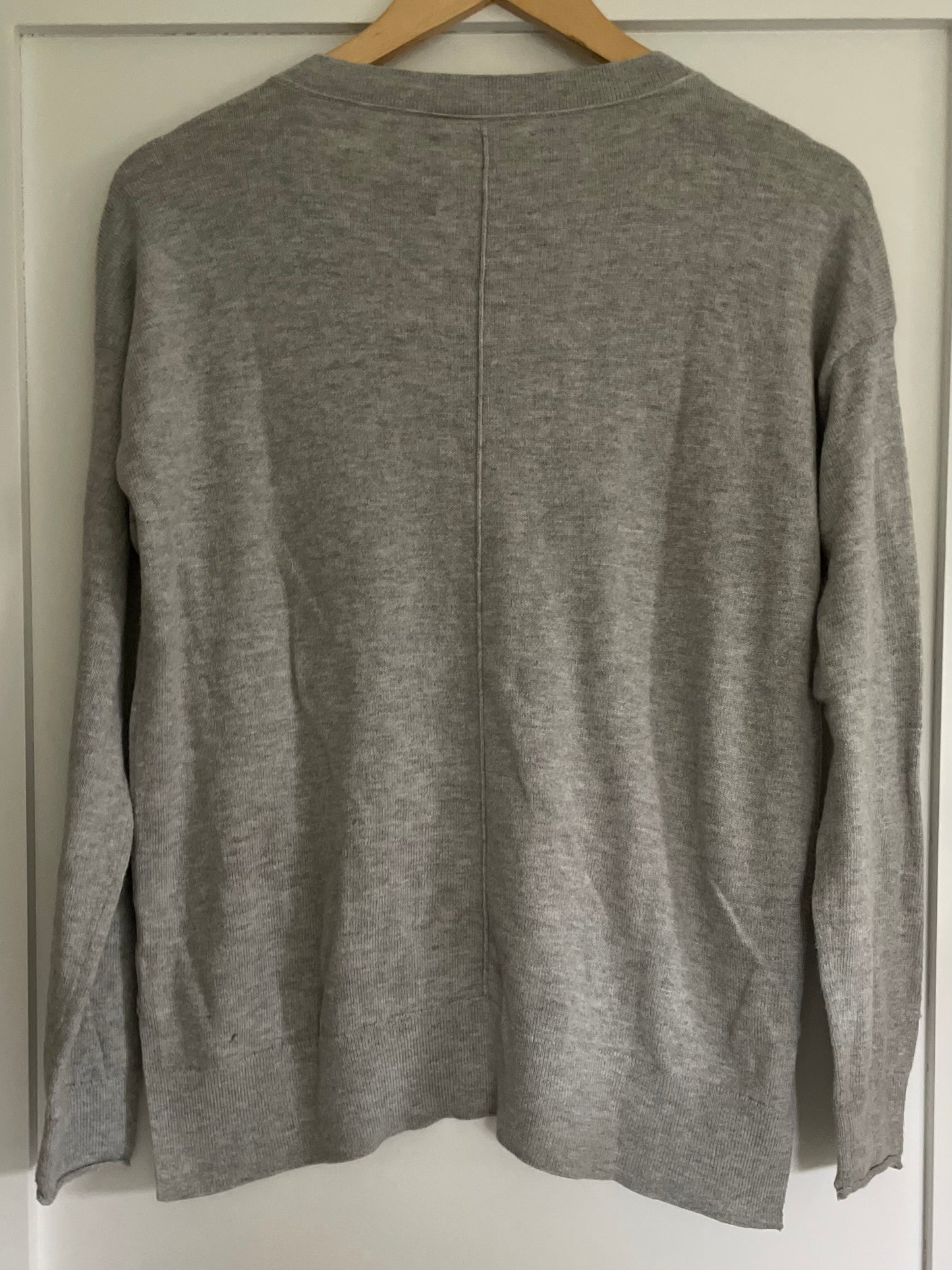 Lucky Brand Casual Gray V-Neck Sweater Size XS