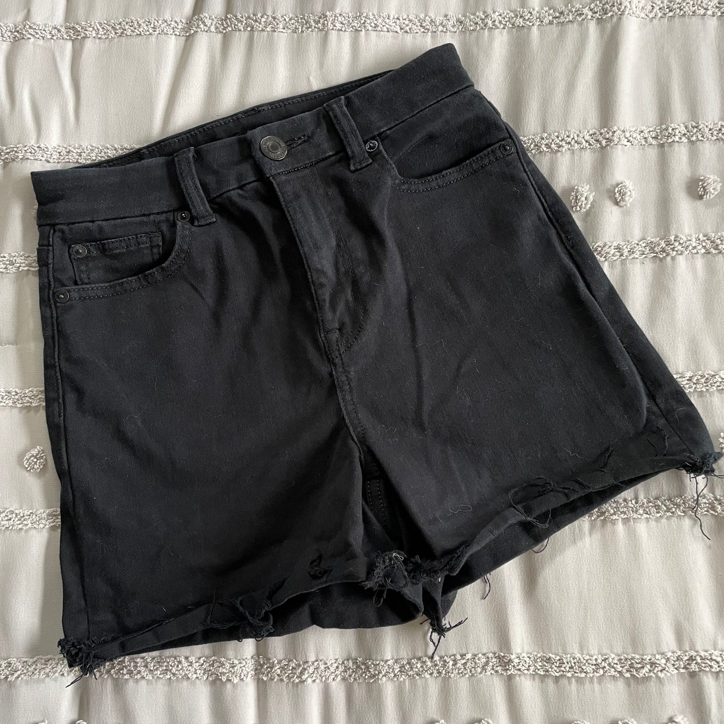 American Eagle Next Level Stretch Black Denim Shorts Size 2