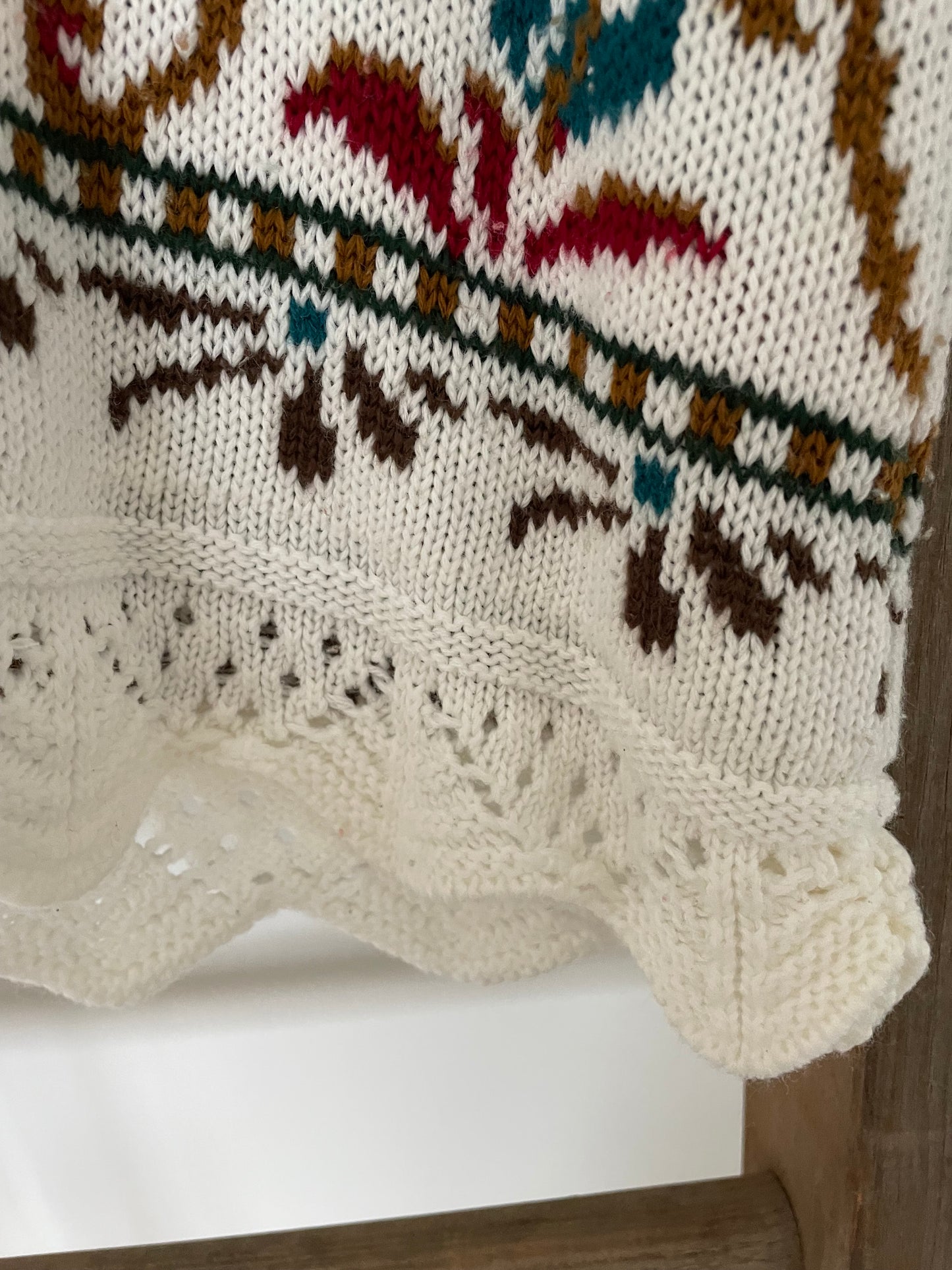 Vintage Scalloped Hem Sweater Size Small