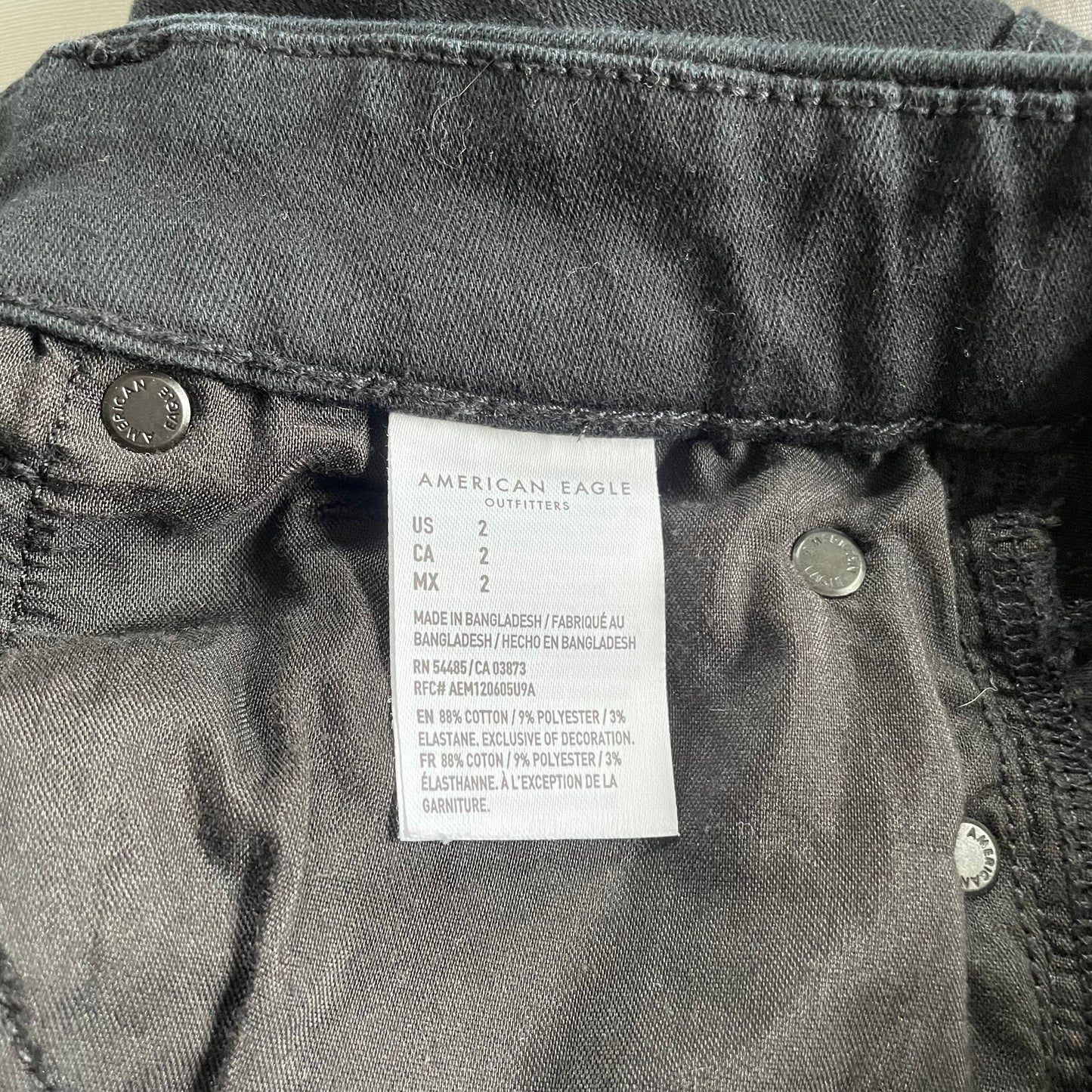 American Eagle Next Level Stretch Black Denim Shorts Size 2