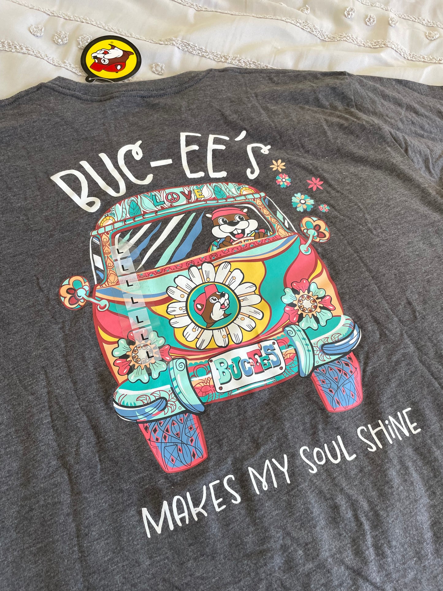 Buc-ee’s Makes My Soul Shine Tee Size Large